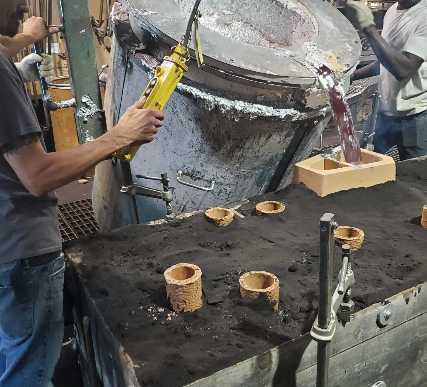 Floor Molding Aluminum Alloys Inc.